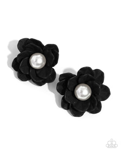 Blooming Backdrop - Black